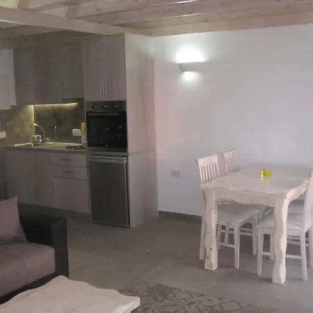 Aparthotel Alisaxni
