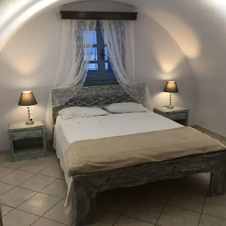 Alisaxni Akrotiri (Santorini)